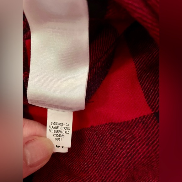 Old Navy Flannel Sleep Pants - Picture 4 of 6